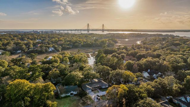 319 Hobcaw Drive, Mount Pleasant, SC 29464