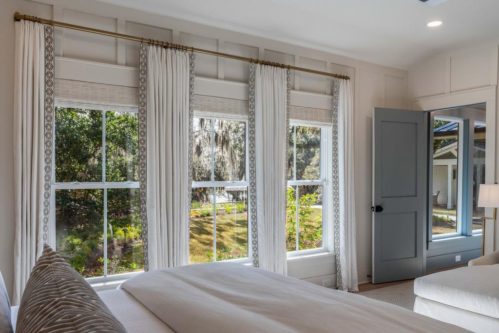 Image 35 of property listing at 319 Hobcaw Drive, Mount Pleasant, SC 29464