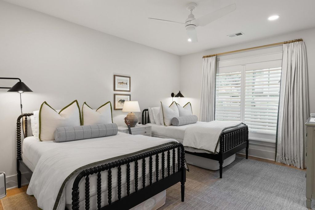 Image 48 of property listing at 319 Hobcaw Drive, Mount Pleasant, SC 29464