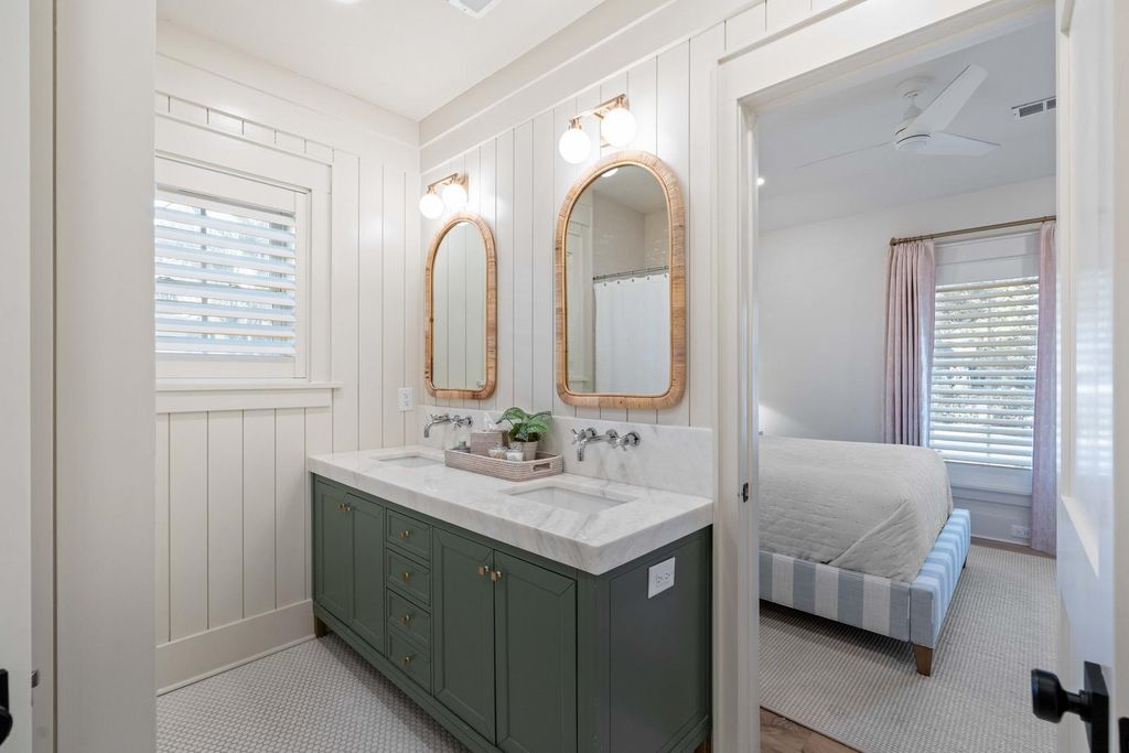 Image 49 of property listing at 319 Hobcaw Drive, Mount Pleasant, SC 29464