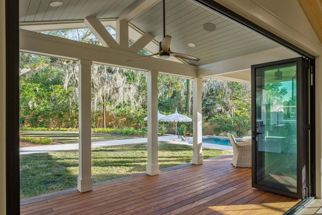 Image 62 of property listing at 319 Hobcaw Drive, Mount Pleasant, SC 29464