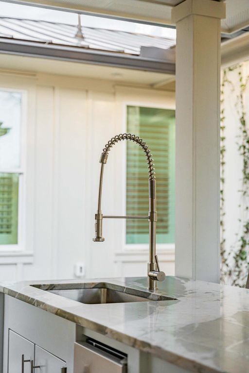 Image 65 of property listing at 319 Hobcaw Drive, Mount Pleasant, SC 29464