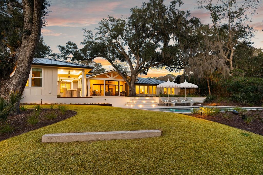 Image 80 of property listing at 319 Hobcaw Drive, Mount Pleasant, SC 29464