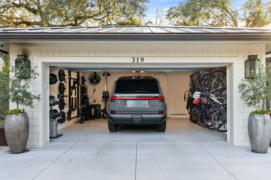 Image 86 of property listing at 319 Hobcaw Drive, Mount Pleasant, SC 29464