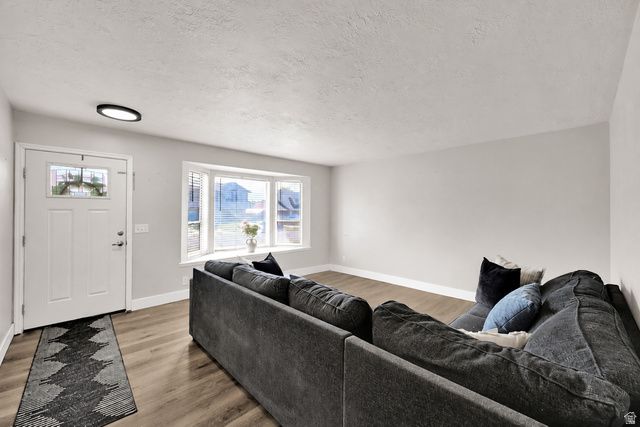 1236 W 1975 S, Woods Cross, UT 84087