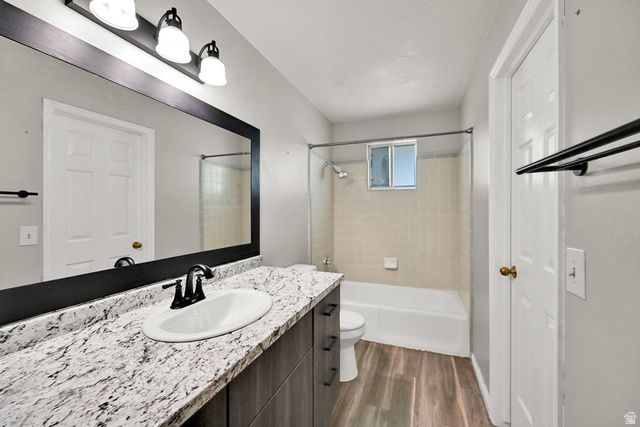 1236 W 1975 S, Woods Cross, UT 84087