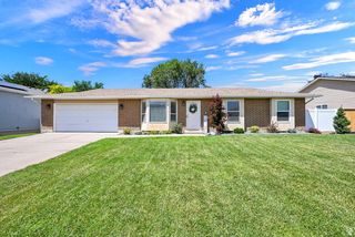 1236 W 1975 S, Woods Cross, UT 84087