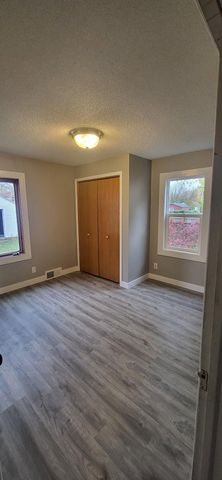 241 Crocker Avenue N, Thief River Falls, MN 56701