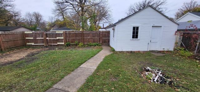 241 Crocker Avenue N, Thief River Falls, MN 56701