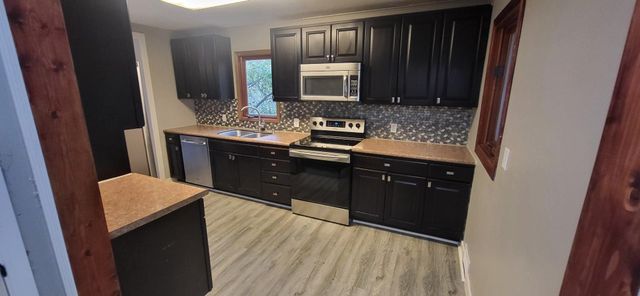 241 Crocker Avenue N, Thief River Falls, MN 56701