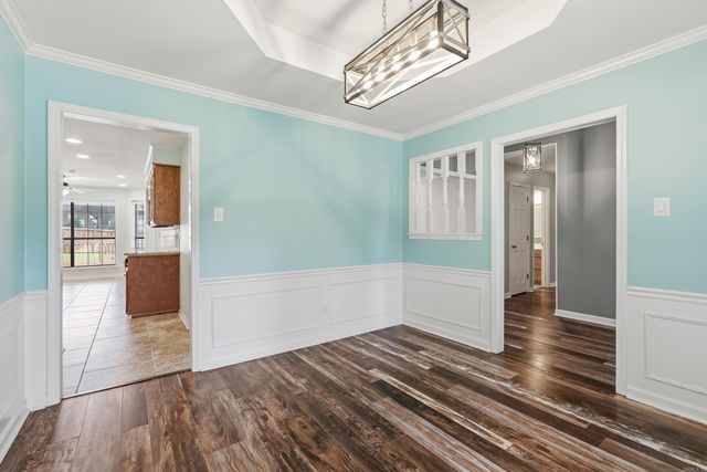 18 Blue Mountain Dr, Maumelle, AR 72113