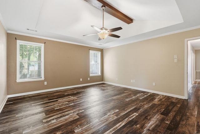 18 Blue Mountain Dr, Maumelle, AR 72113