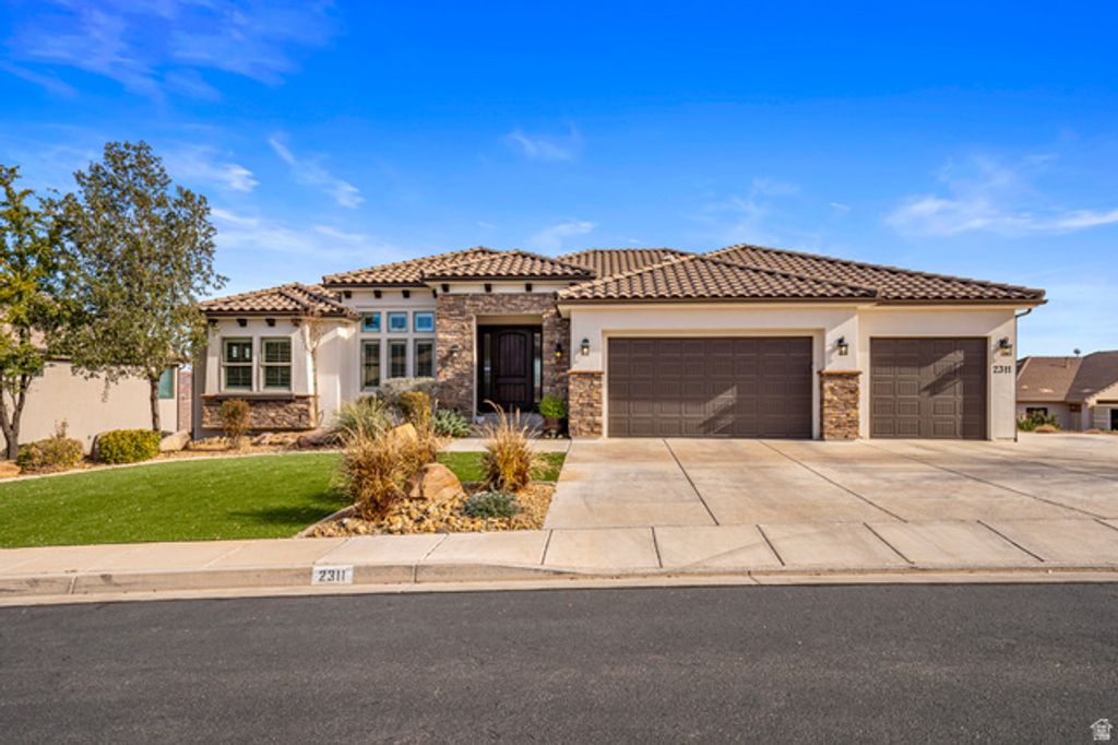 Image 2 of property listing at 2311 S 1340 W, St. George, UT 84770