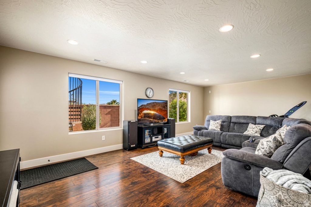 Image 36 of property listing at 2311 S 1340 W, St. George, UT 84770