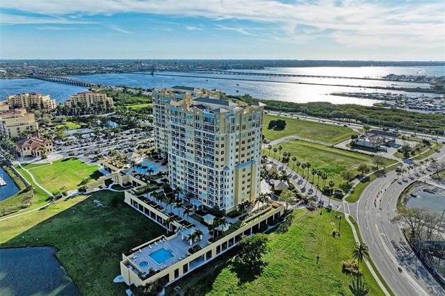 140 RIVIERA DUNES WAY 404, Palmetto, FL 34221