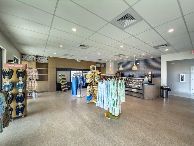 140 RIVIERA DUNES WAY 404, Palmetto, FL 34221