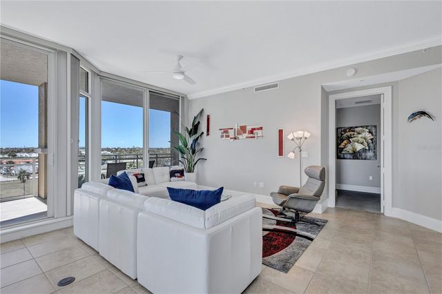 140 RIVIERA DUNES WAY 404, Palmetto, FL 34221