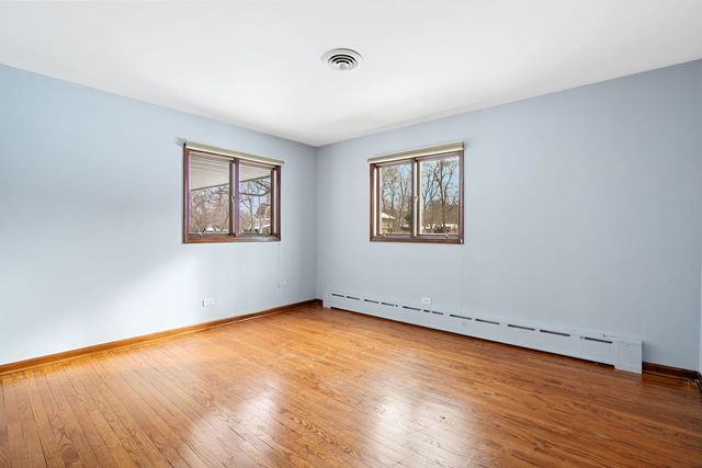 304 E Tall Trees Lane, Palatine, IL 60067