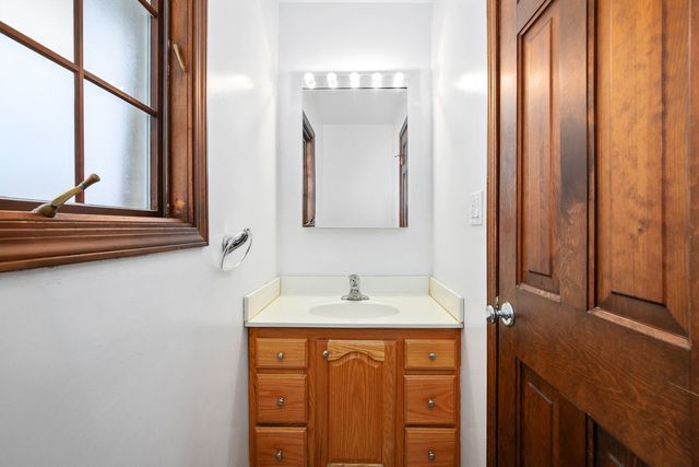 304 E Tall Trees Lane, Palatine, IL 60067