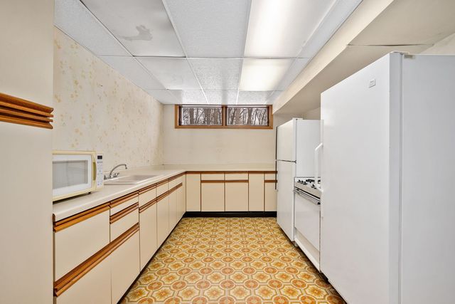 304 E Tall Trees Lane, Palatine, IL 60067