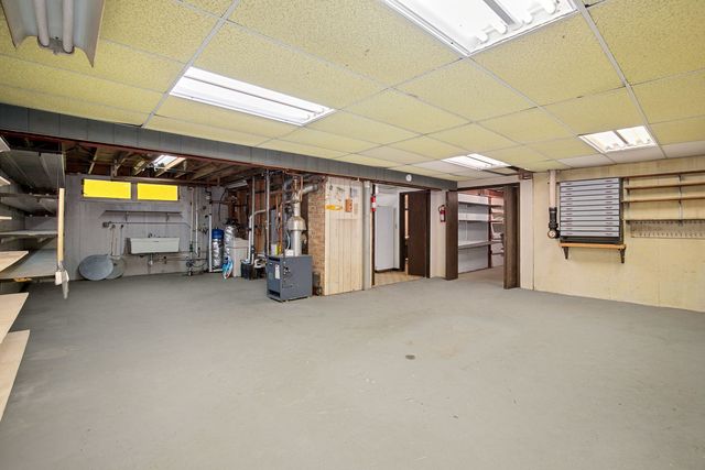 304 E Tall Trees Lane, Palatine, IL 60067