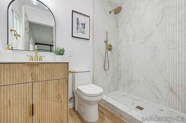 3116 Groton Way 2, San Diego, CA 92110