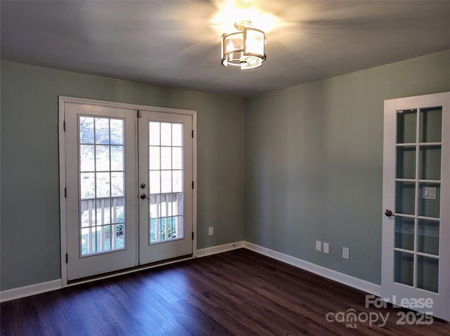 5206 Dunrobin Lane, Charlotte, NC 28226