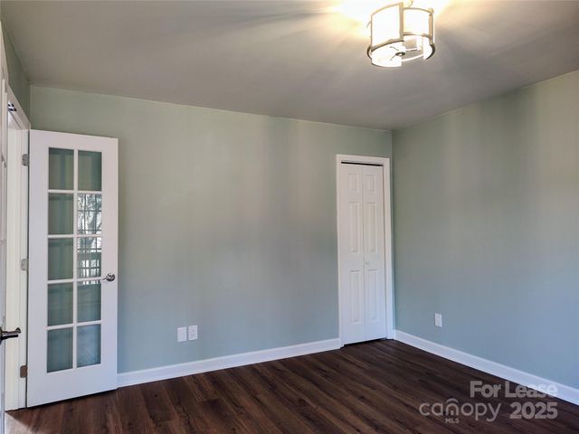 5206 Dunrobin Lane, Charlotte, NC 28226