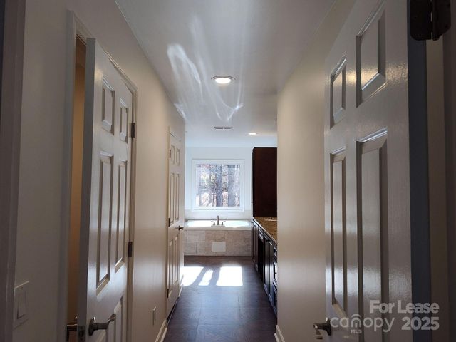 5206 Dunrobin Lane, Charlotte, NC 28226