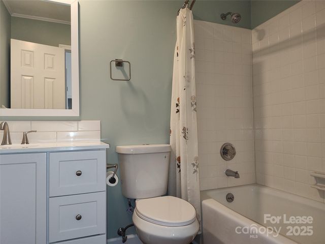 5206 Dunrobin Lane, Charlotte, NC 28226