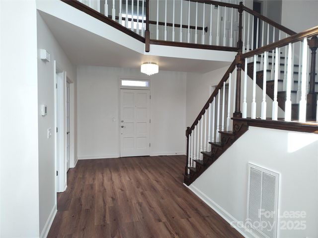 5206 Dunrobin Lane, Charlotte, NC 28226