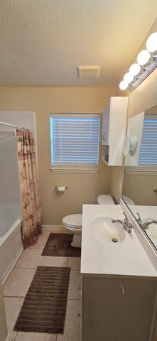 1348 E Anthony Street, Fort Worth, TX 76115