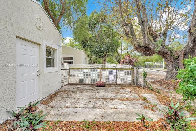 299 NW 43rd St 1, Miami, FL 33127