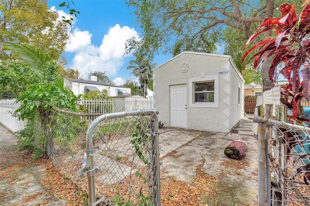 299 NW 43rd St 1, Miami, FL 33127