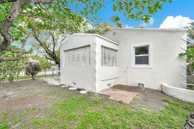 299 NW 43rd St 1, Miami, FL 33127