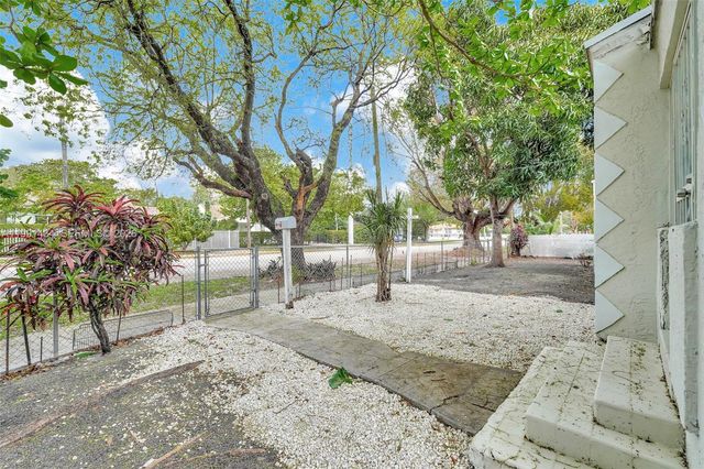 299 NW 43rd St 1, Miami, FL 33127