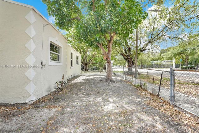 299 NW 43rd St 1, Miami, FL 33127