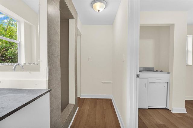 299 NW 43rd St 1, Miami, FL 33127