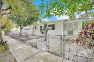 299 NW 43rd St 1, Miami, FL 33127