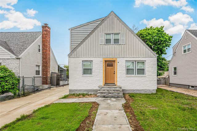 175 Dorchester Road, Garden City, NY 11530