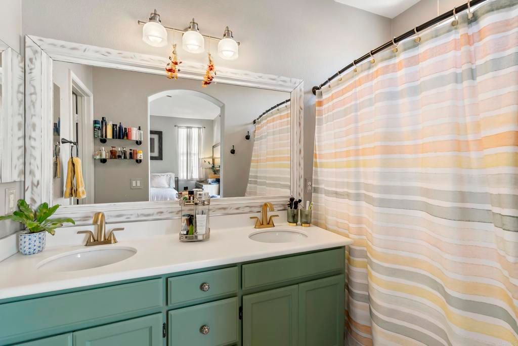 Image 26 of property listing at 537 Sweet Pea Place, Encinitas, CA 92024