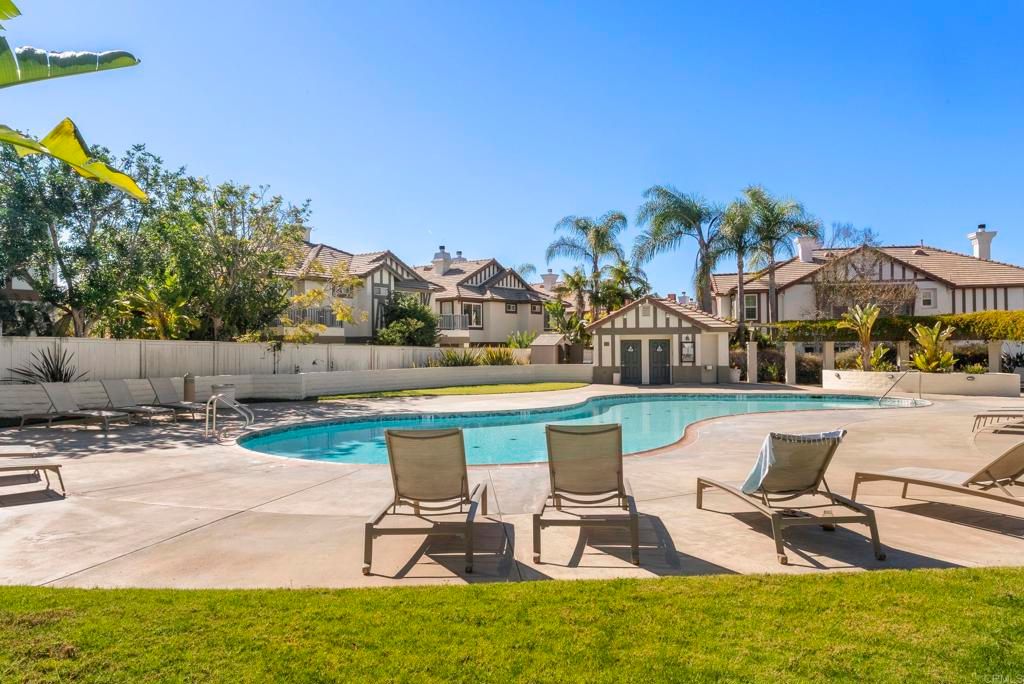 Image 32 of property listing at 537 Sweet Pea Place, Encinitas, CA 92024