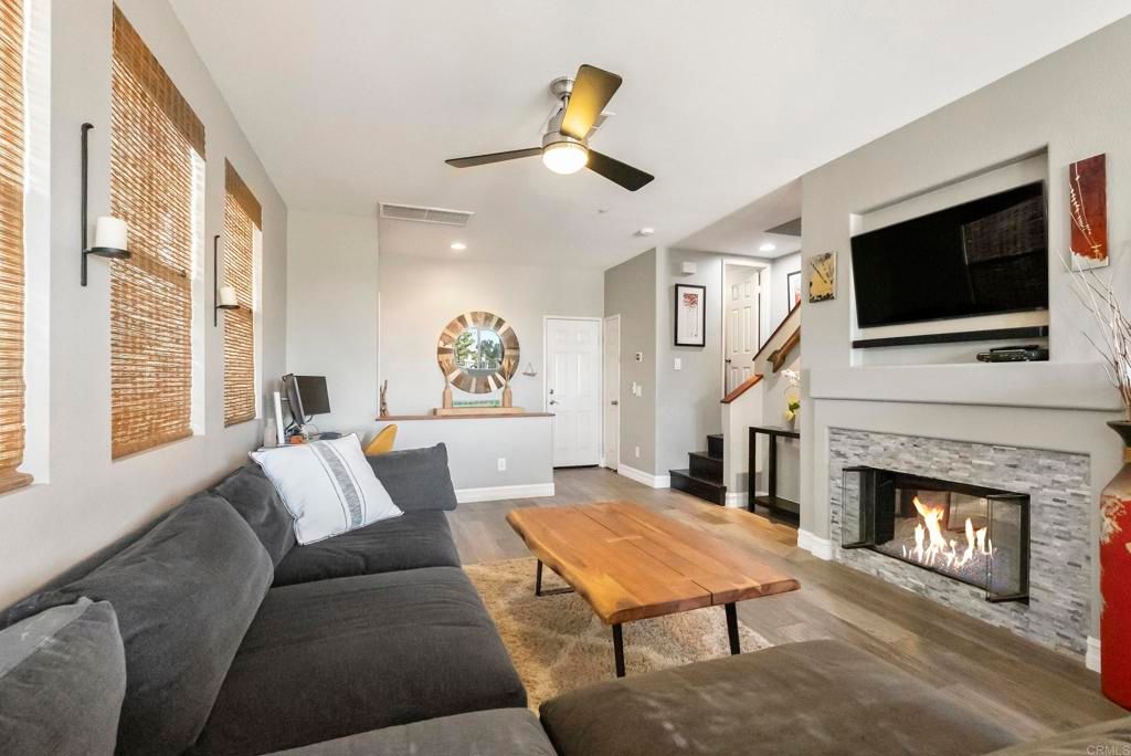 Image 6 of property listing at 537 Sweet Pea Place, Encinitas, CA 92024