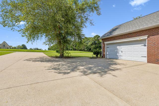 313 Bethlehem Rd, Lebanon, TN 37087