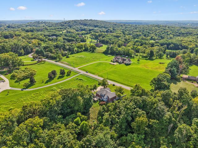 313 Bethlehem Rd, Lebanon, TN 37087