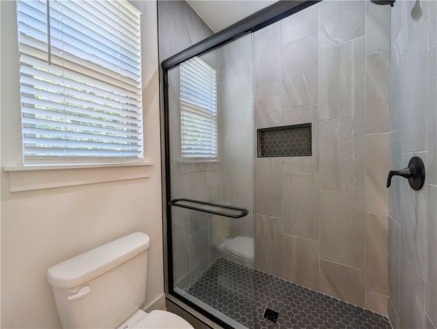 4 Bayloch Lane, Bella Vista, AR 72715