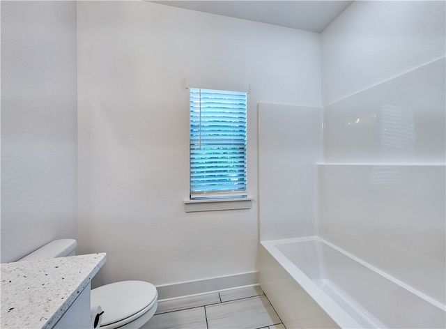 4 Bayloch Lane, Bella Vista, AR 72715