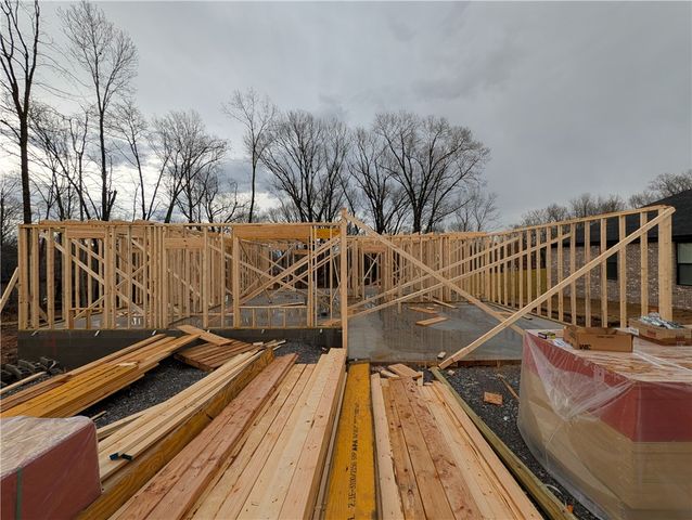 4 Bayloch Lane, Bella Vista, AR 72715