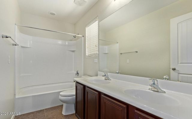 34564 N MIRANDESA Drive, San Tan Valley, AZ 85143