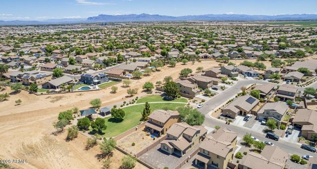 34564 N MIRANDESA Drive, San Tan Valley, AZ 85143